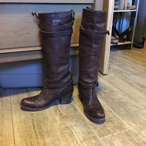 Frye size 8 Dark Brown Jane Strappy Boots